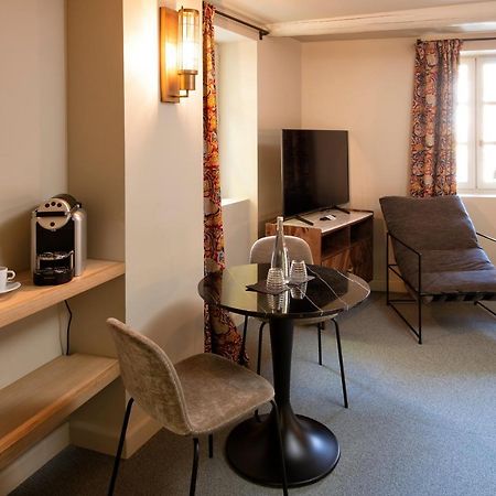 Les Chambres De L'Oustalet, Chambres D'Hotes Et Restaurant Etoile Жигондас Экстерьер фото