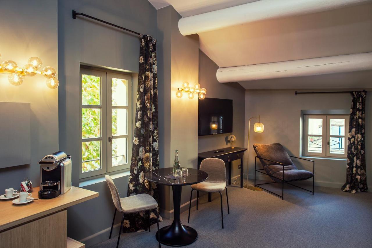 Les Chambres De L'Oustalet, Chambres D'Hotes Et Restaurant Etoile Жигондас Экстерьер фото