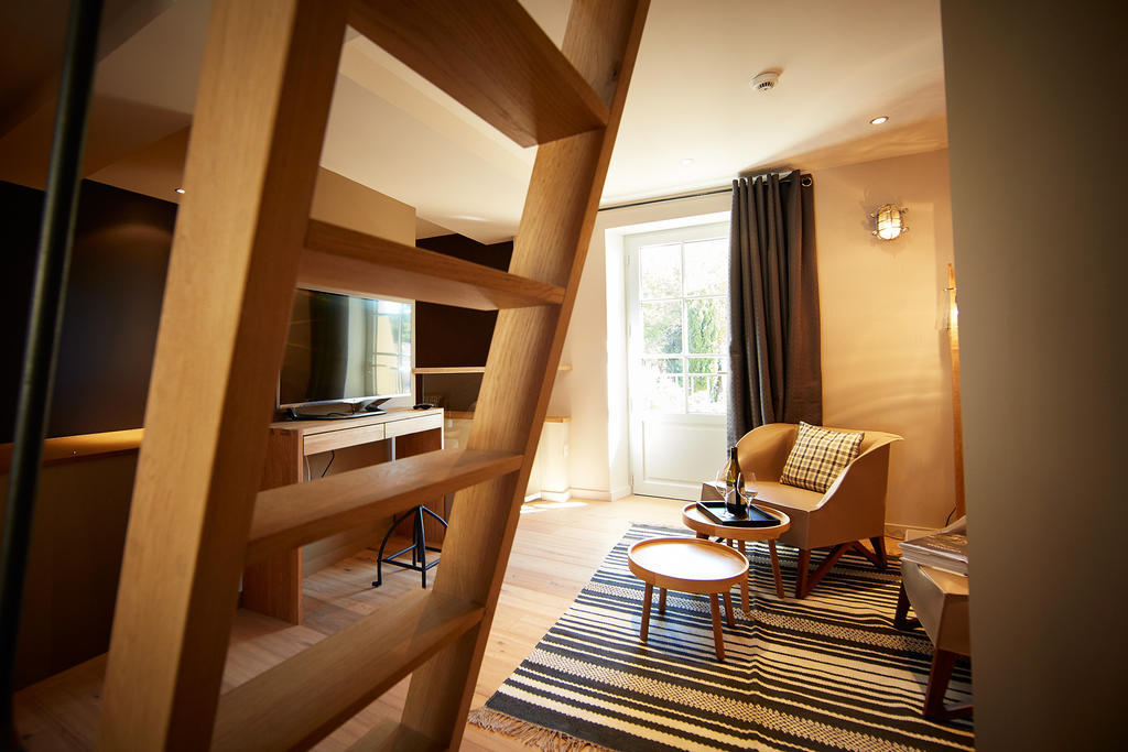 Les Chambres De L'Oustalet, Chambres D'Hotes Et Restaurant Etoile Жигондас Номер фото
